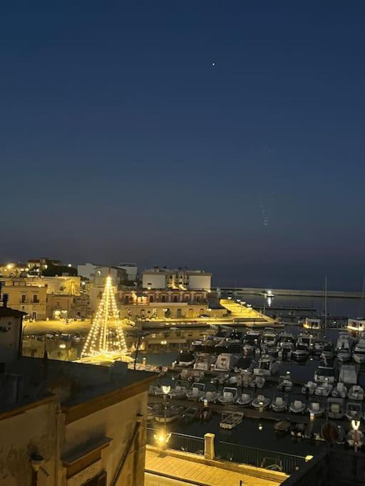 Palazzo Lamantea Boutique Rooms บิสเชลเย ภายนอก รูปภาพ