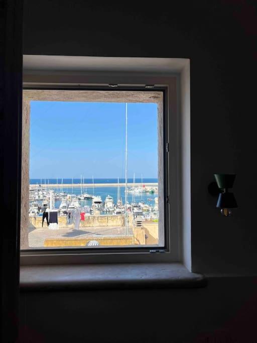Palazzo Lamantea Boutique Rooms บิสเชลเย ภายนอก รูปภาพ
