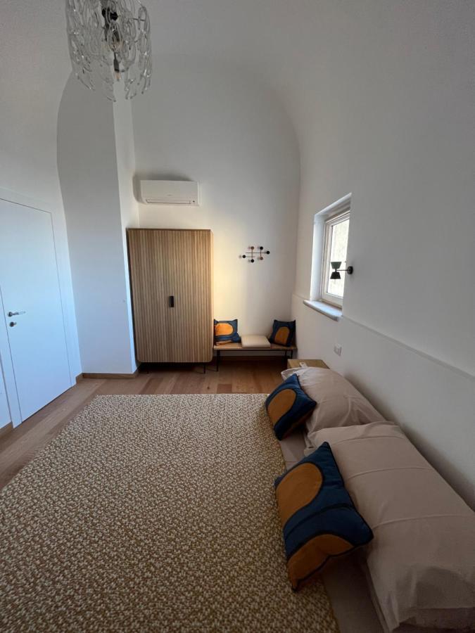 Palazzo Lamantea Boutique Rooms บิสเชลเย ภายนอก รูปภาพ